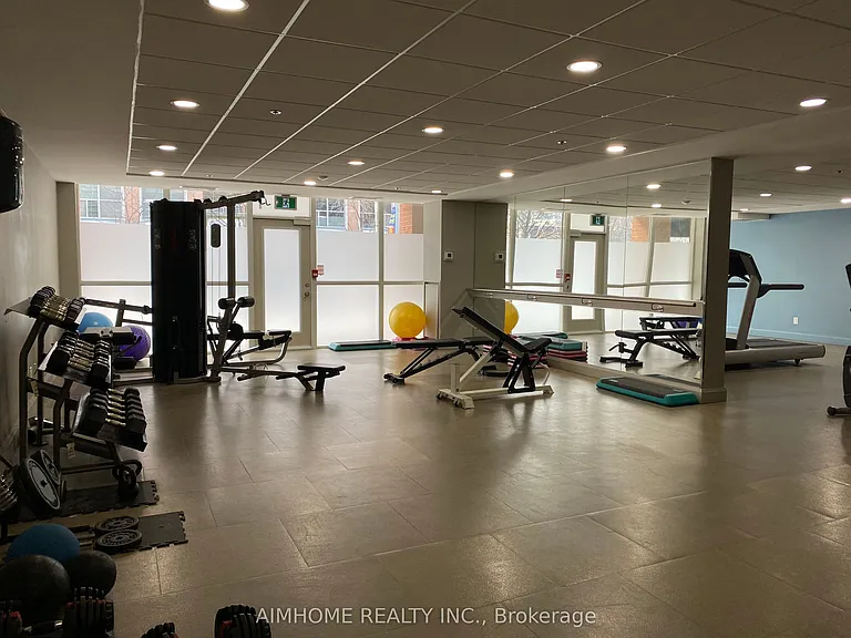 1000 King St W #317 — Photo 29