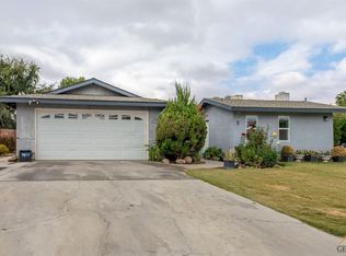 5805 Savory Ln, Bakersfield, CA 93309
