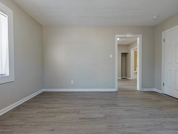 4th image of 1075 N Holmes