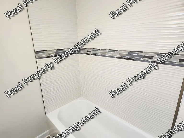 2830 Grand Blvd — Photo 9