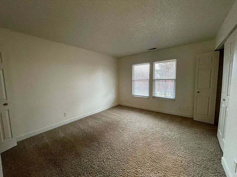 5918 S Willow Way — Photo 11