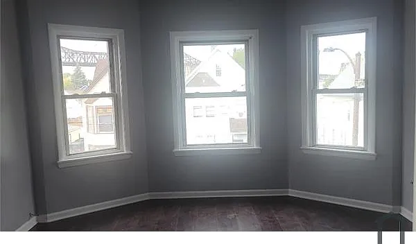 3 bed, $1,700 — Photo 2