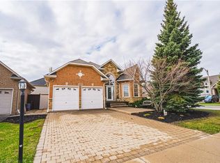 137 Pinehill Dr, Hamilton, ON