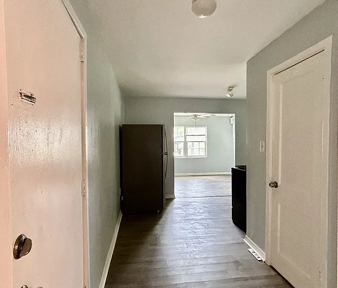 801 Grove St N #6 — Photo 3