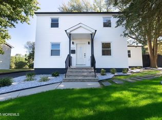 537 Prospect Ave, Laurence Harbor, NJ 08879