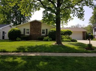 2307 Brookshire Dr W, Champaign, IL