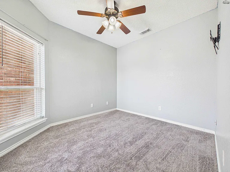 5516 Chinaberry Dr — Photo 20
