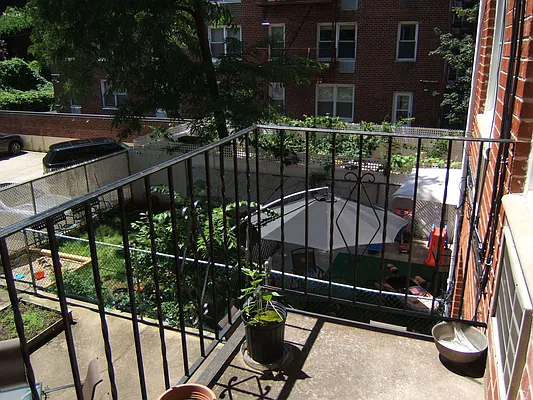 Rented by Bridgeview Realty | media 16