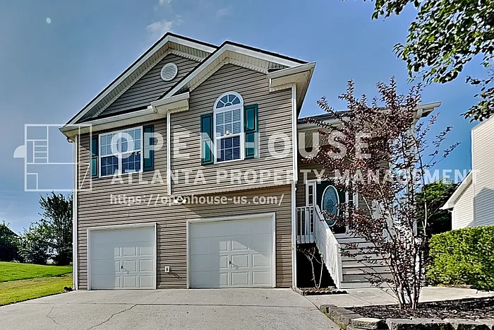 37 Christopher Dr — Photo 1