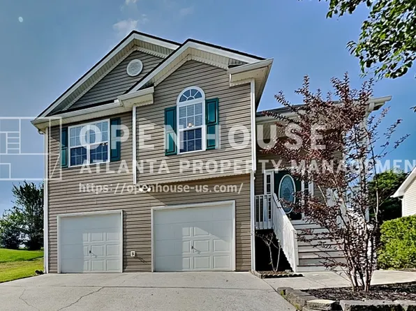 37 Christopher Dr, Hiram, GA 30141