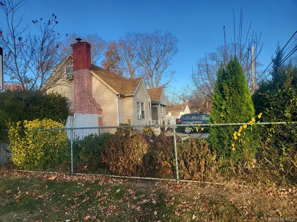 47 Washington Avenue, Wyandanch, NY 11798