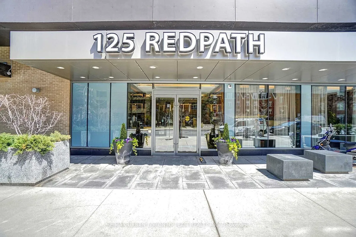 Building Photo - 125 Redpath Ave #608