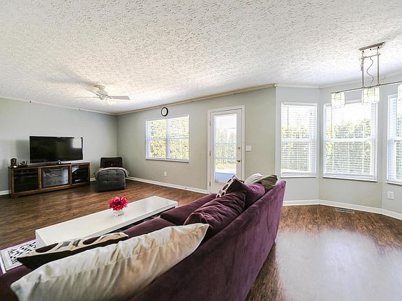 4th image of 5880 Heather Meadow Dr