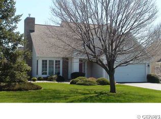 60 Old Settlers Dr, Pittsford, NY 14534