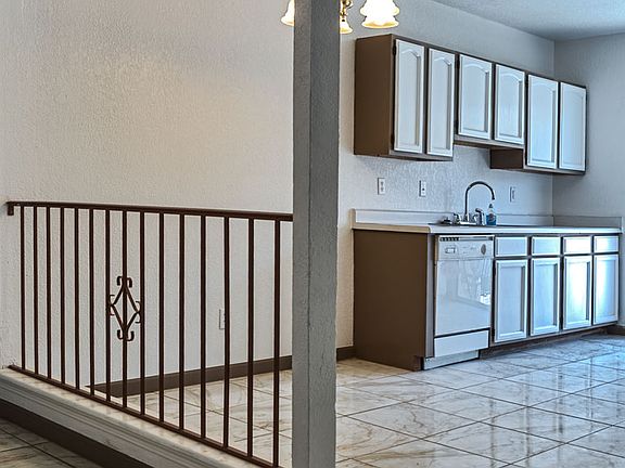 5th image of 11637 Eric Payne Ct