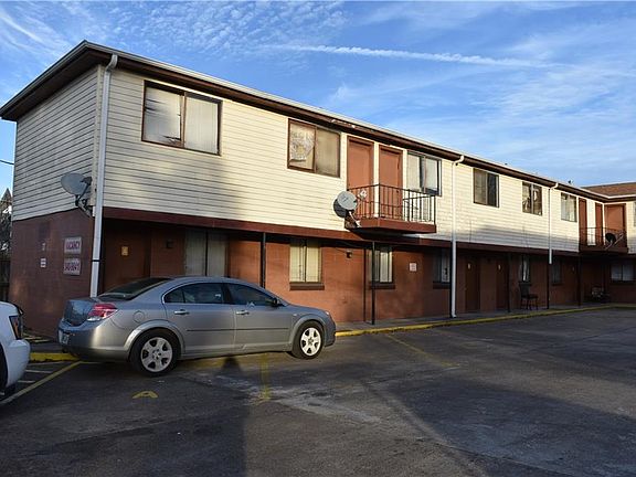 3rd image of 115-17 Laroussini St