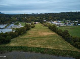 1000 Old Knoxville Hwy, Sevierville, TN 37862