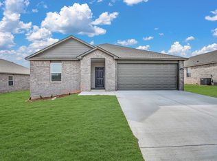 205 Preston Ln, Hensley, AR 72065