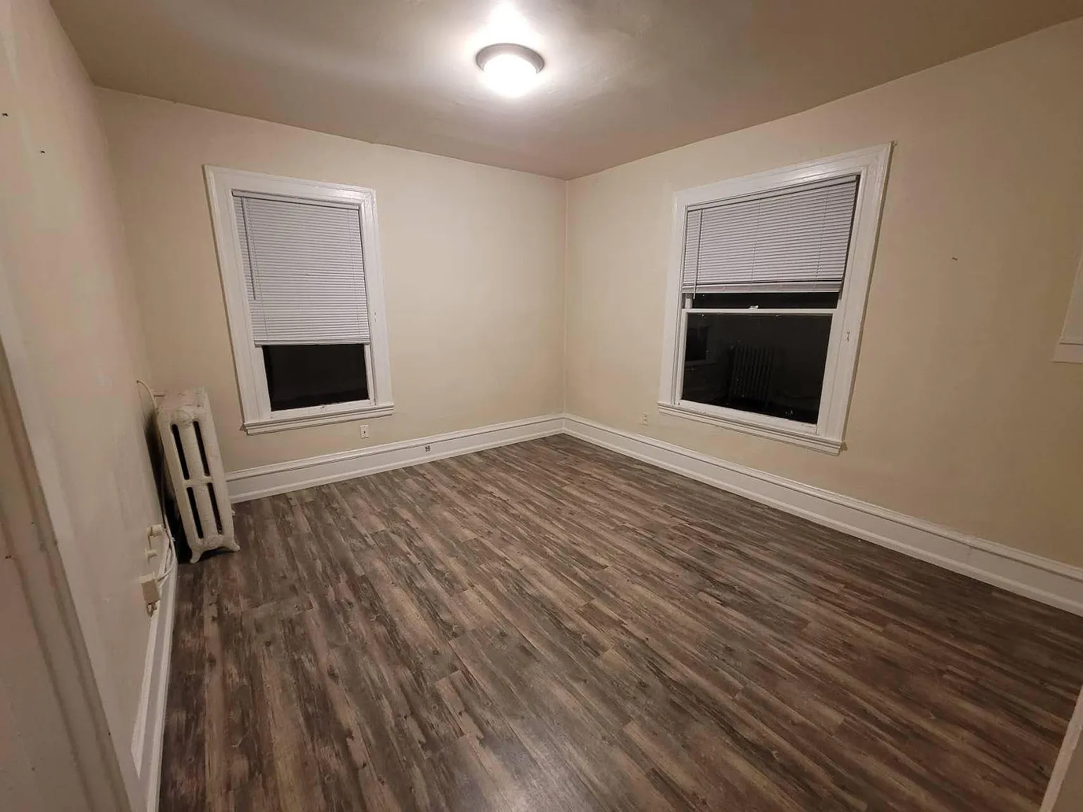 Studio, 350 sqft, $795 — Photo 4