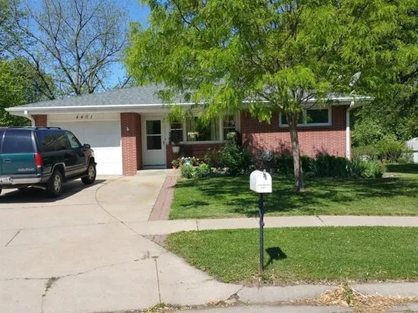 4401 Newton Cir, Lincoln, NE 68506