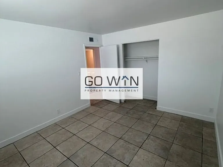 54 W Southern Ave — Photo 25