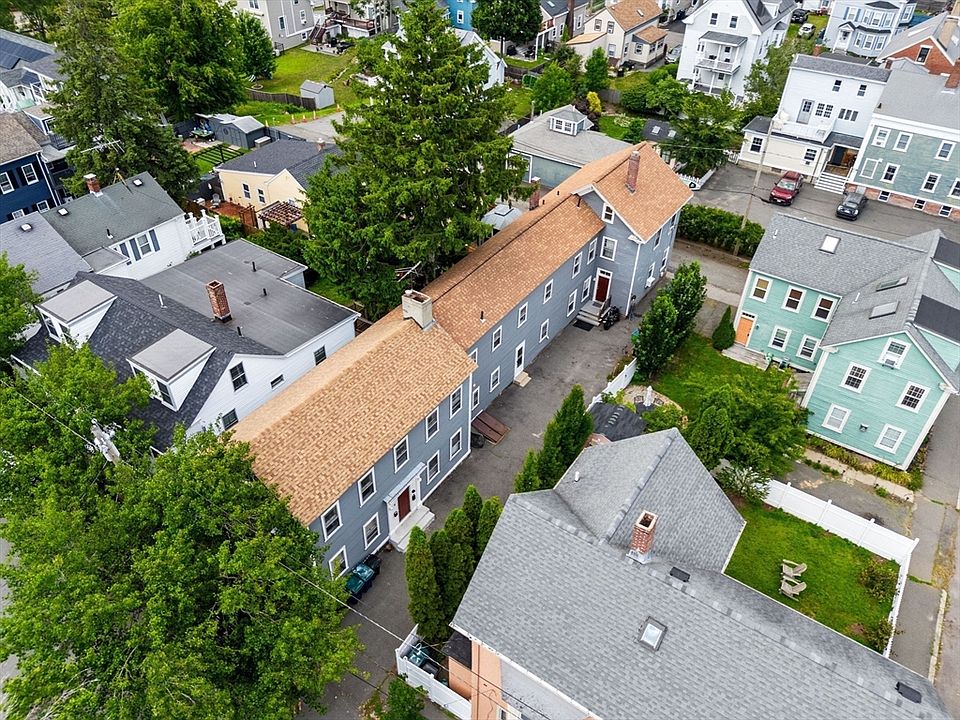1st image of 8 Saunders St