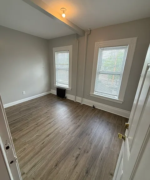 976 Iranistan Ave #5 — Photo 3