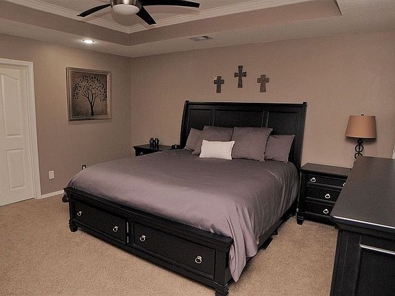 3rd image of 1525 Concord Ct