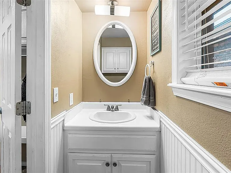 11521 Carriage Dr — Photo 19