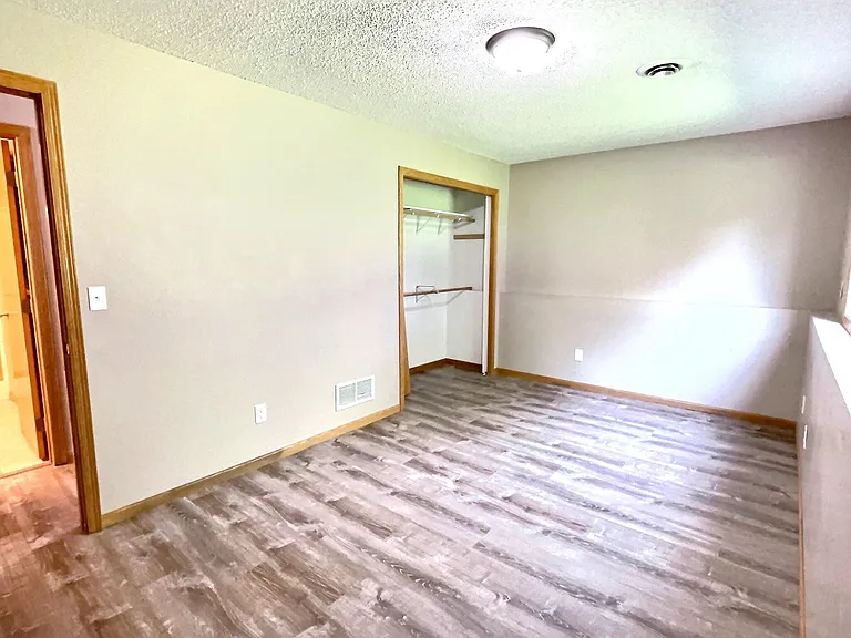 6081 Bakken St — Photo 12