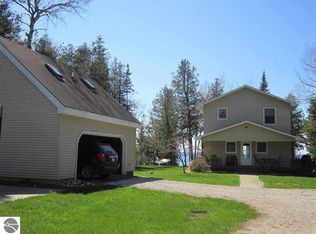 14921 N Cathead Bay Dr, Northport, MI 49670
