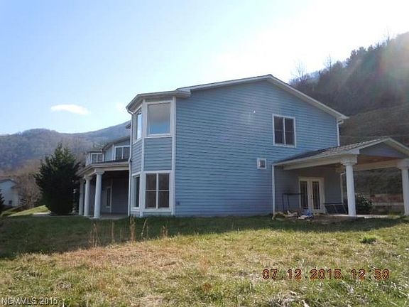 2nd image of 116 Pond View Dr #12