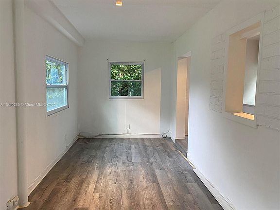 3rd image of 1238 NE 110th St #3