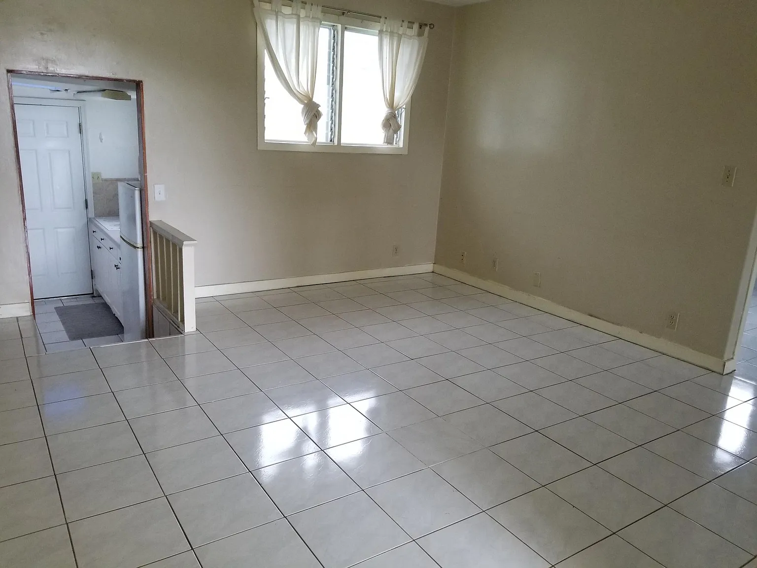 2 bed, 600 sqft, $2,600 — Photo 3
