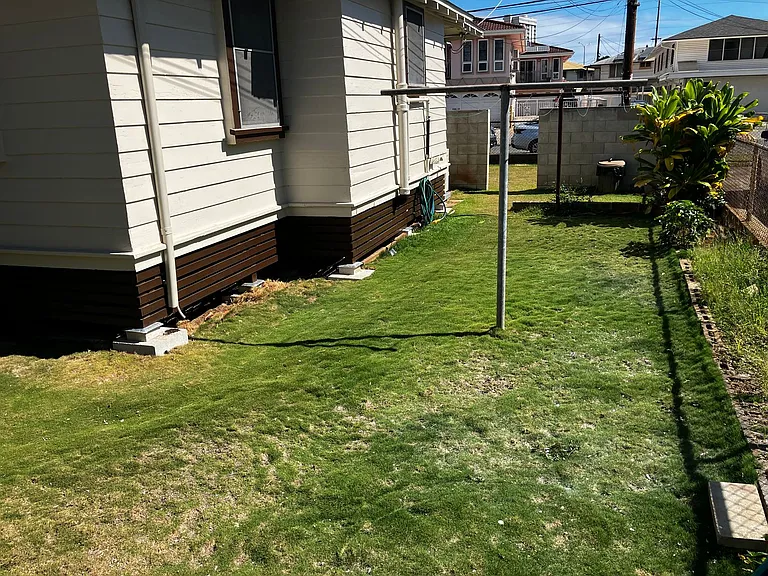 726 Hausten St — Photo 14