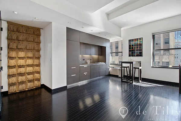 Sold by DE TILLY REAL ESTATE | media 4