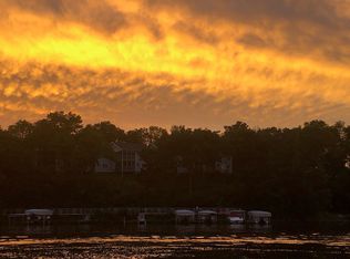 E12617 Kilpatrick Point Dr UNIT 81, Merrimac, WI 53561