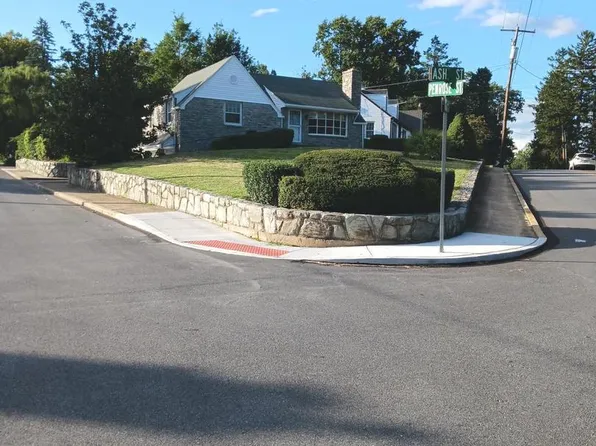 211 Wood St, Harrisburg, PA 17109