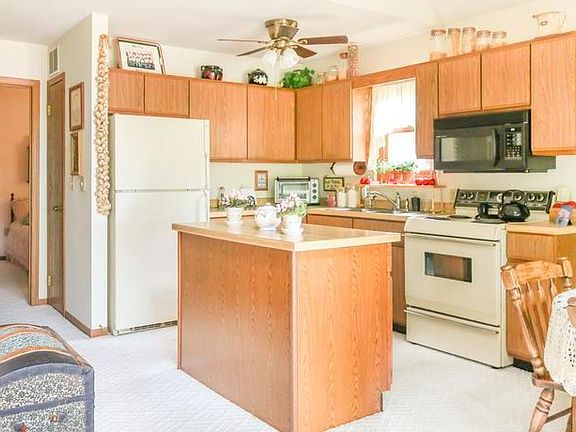 5th image of 865 Kaypat Dr