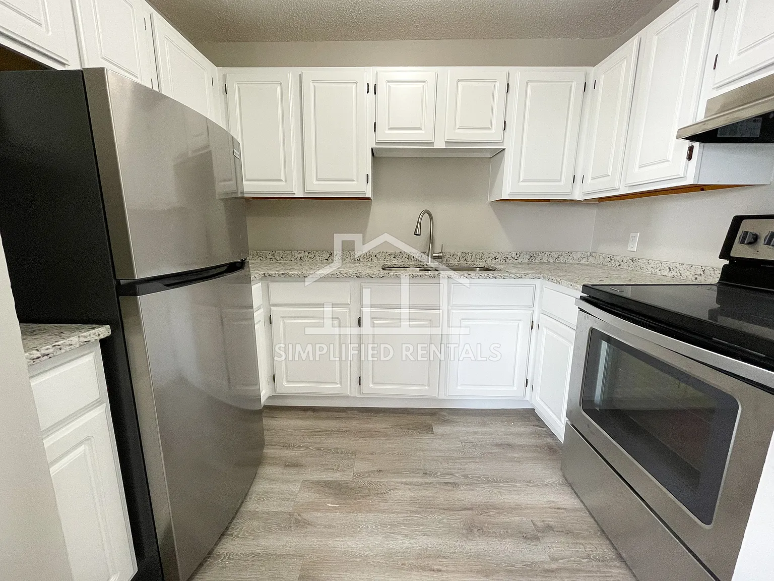 3 bed, 1.5 bath, 1100 sqft, $2,350 — Photo 1