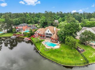 15 Shoreline Point Dr, Spring, TX 77381