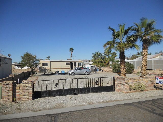 2nd image of 13130 E 49th Ln
