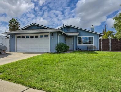 745 Oliver Way, Manteca, CA, 95336