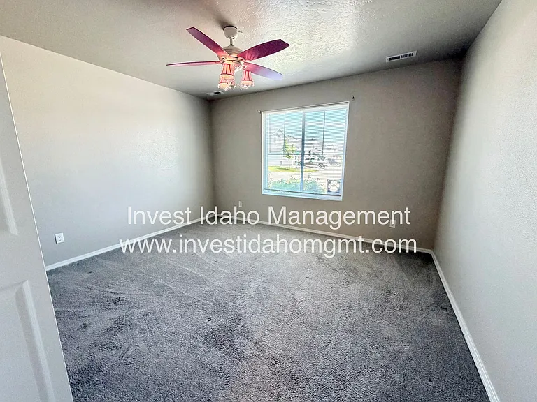 1441 W Sahara Dr — Photo 17