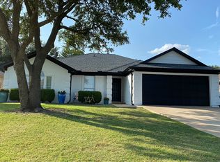 3015 Dove Valley Ln, Mansfield, TX 76063