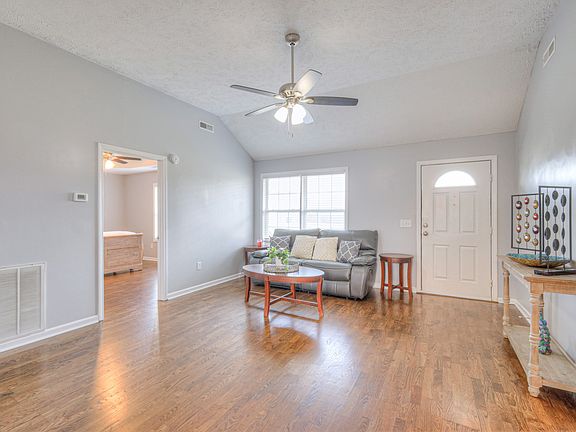 4th image of 6021 Westfork Dr