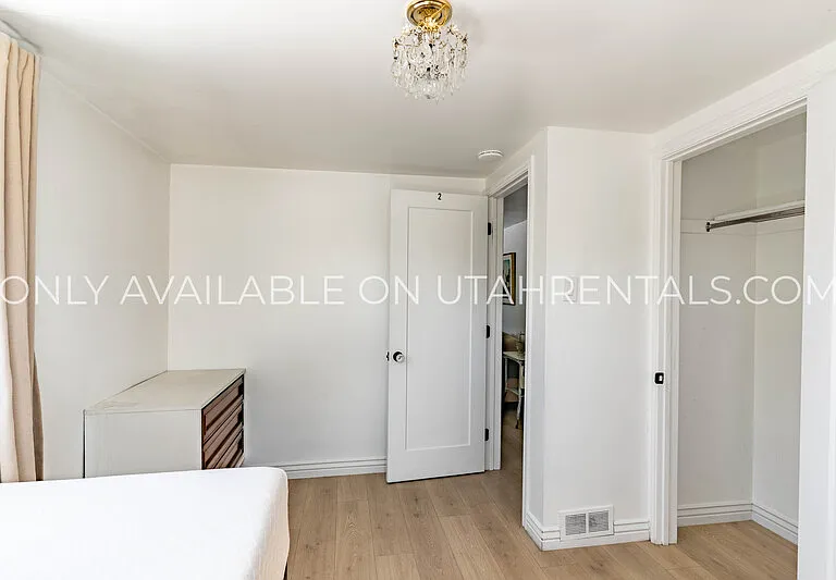 537 E 200 N Private Dm #1 — Photo 18