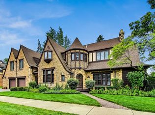 204 W Saint Charles Rd, Elmhurst, IL 60126