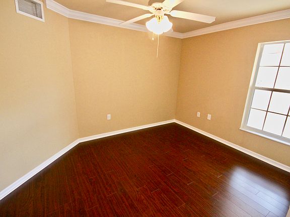 5th image of 1034 Champion Ave