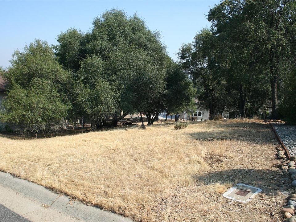 1st image of 736 Live Oak Dr #172/3